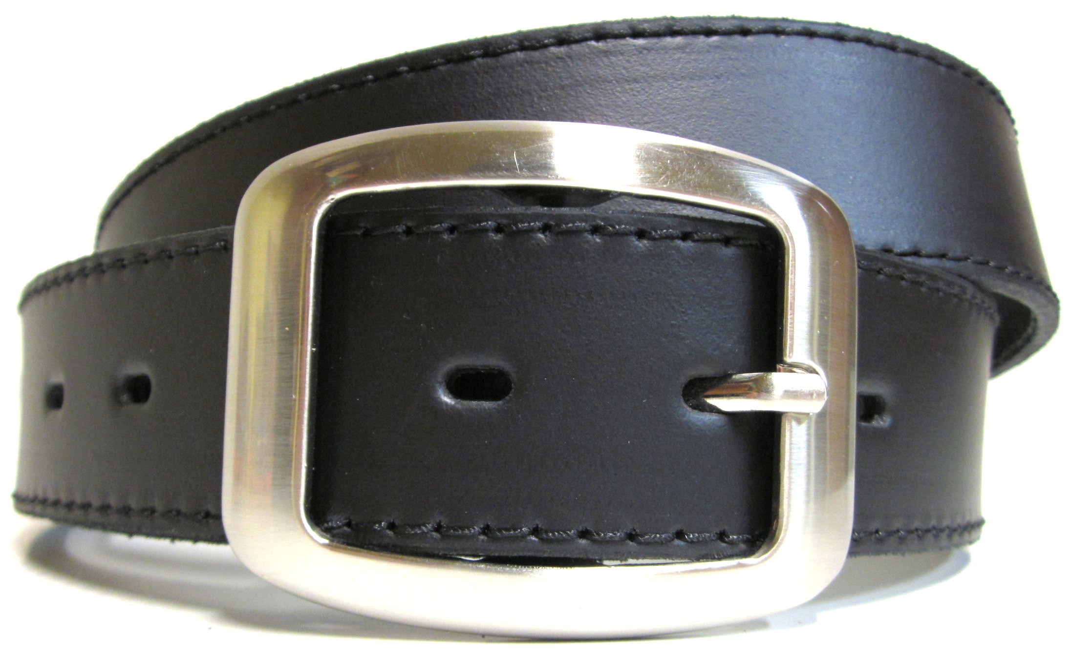 Kožený opasok čierny