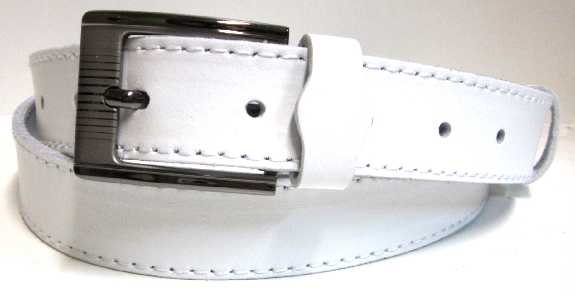 Úzky opasok biely