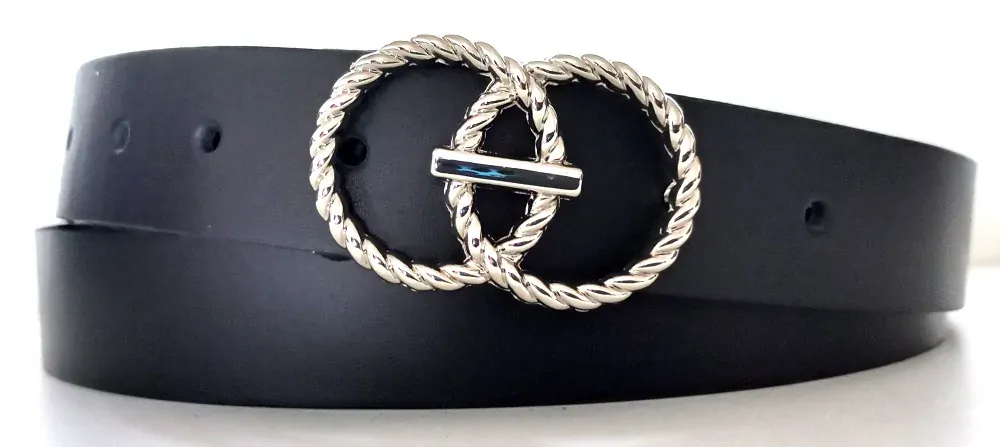 Kožený opasok čierny elegantný