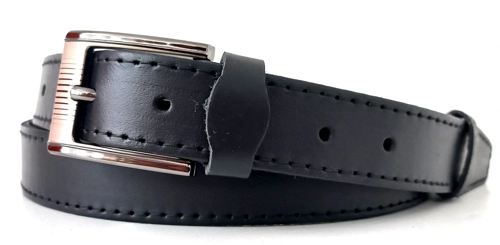 Kožený opasok čierny elegantný