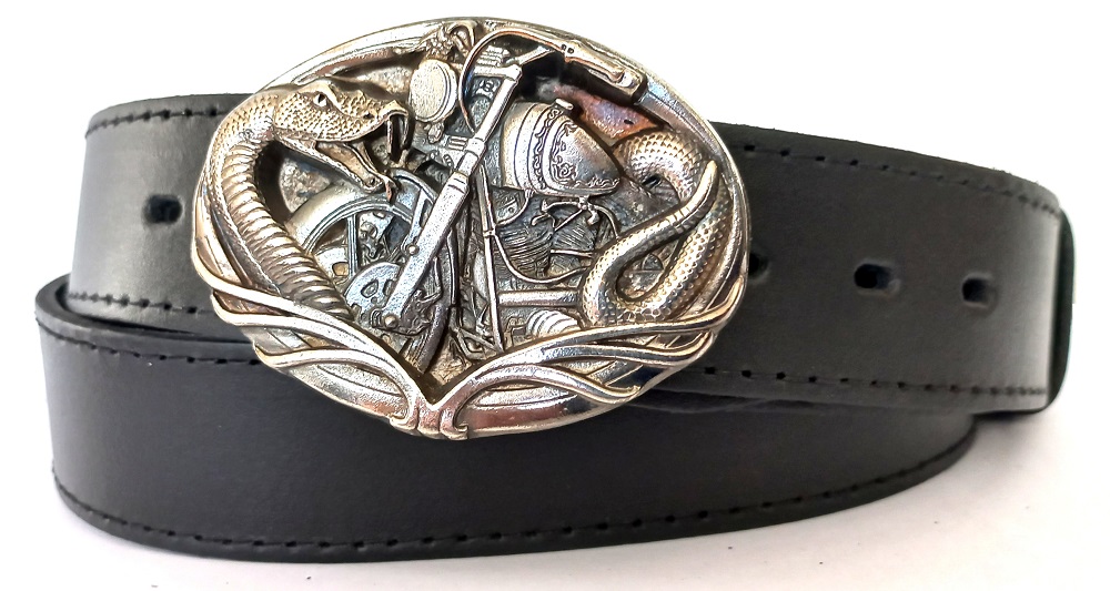 Kožený opasok had a motorka