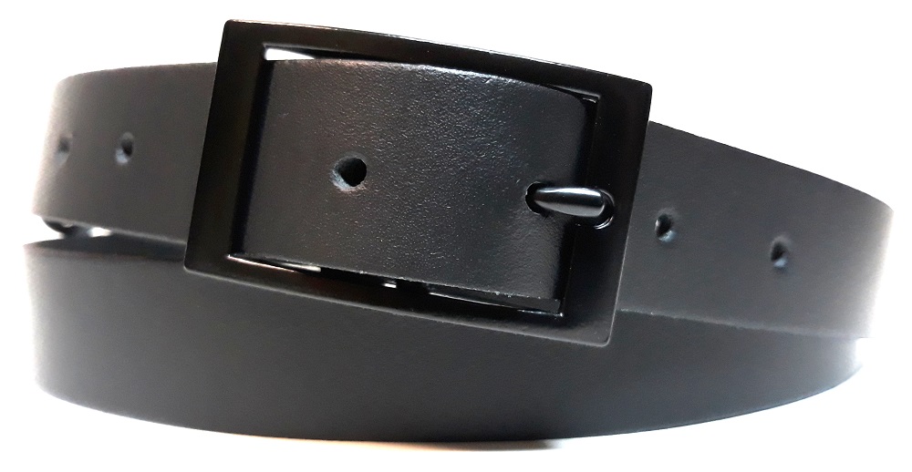 Elegantný opasok s čiernou prackou